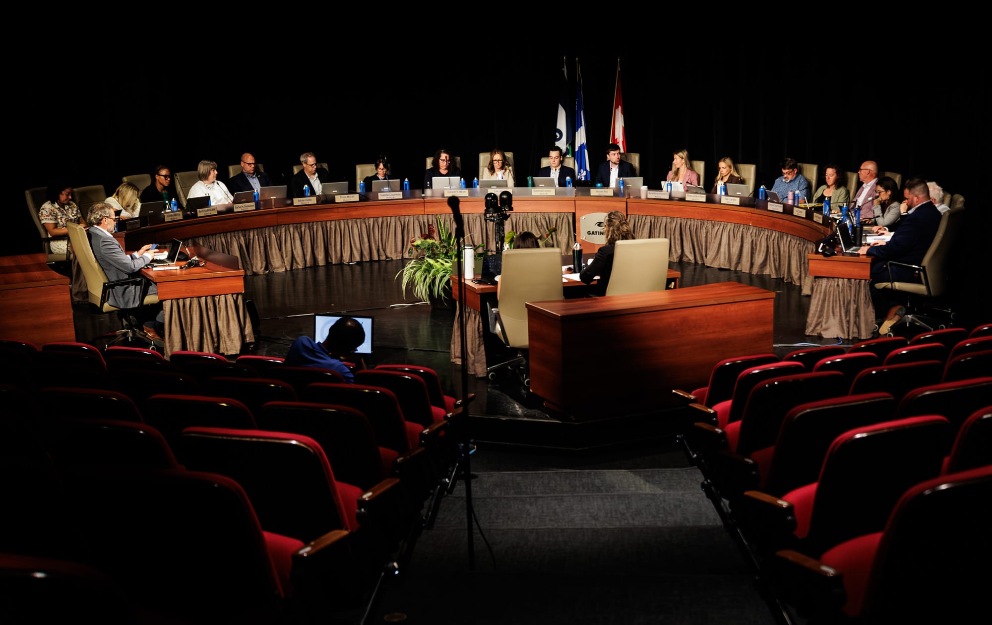 FAIRE LE PLEIN AU CONSEIL MUNICIPAL