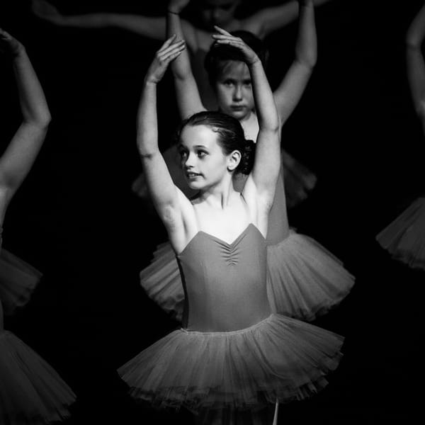 UNE GROSSE JOURNÉE POUR UNE PETITE BALLERINE